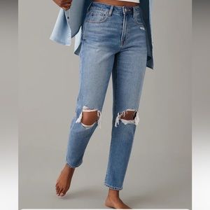 American Eagle Mom Jean